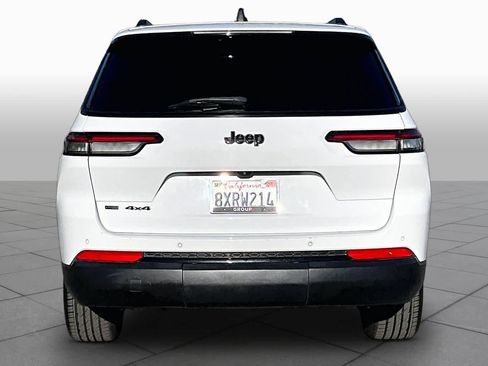 Used 2021 Jeep Grand Cherokee L Laredo AWD/4WD image 4