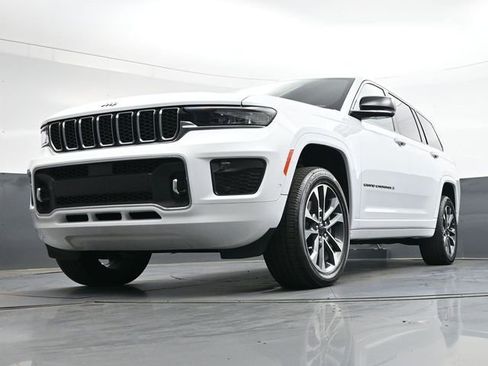 Used 2023 Jeep Grand Cherokee L Overland image 36