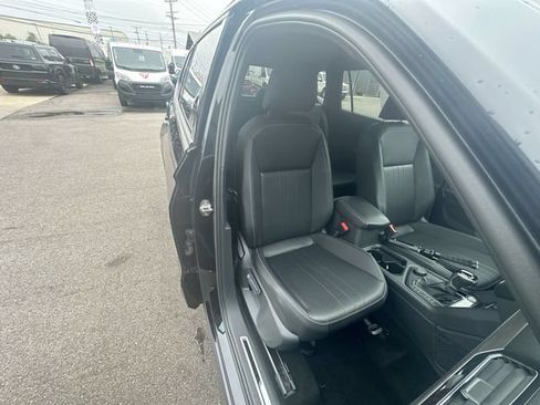 Used 2023 Volkswagen Tiguan SE R-Line AWD/4WD image 26