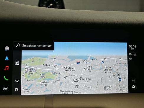 Used 2025 Porsche Taycan image 20