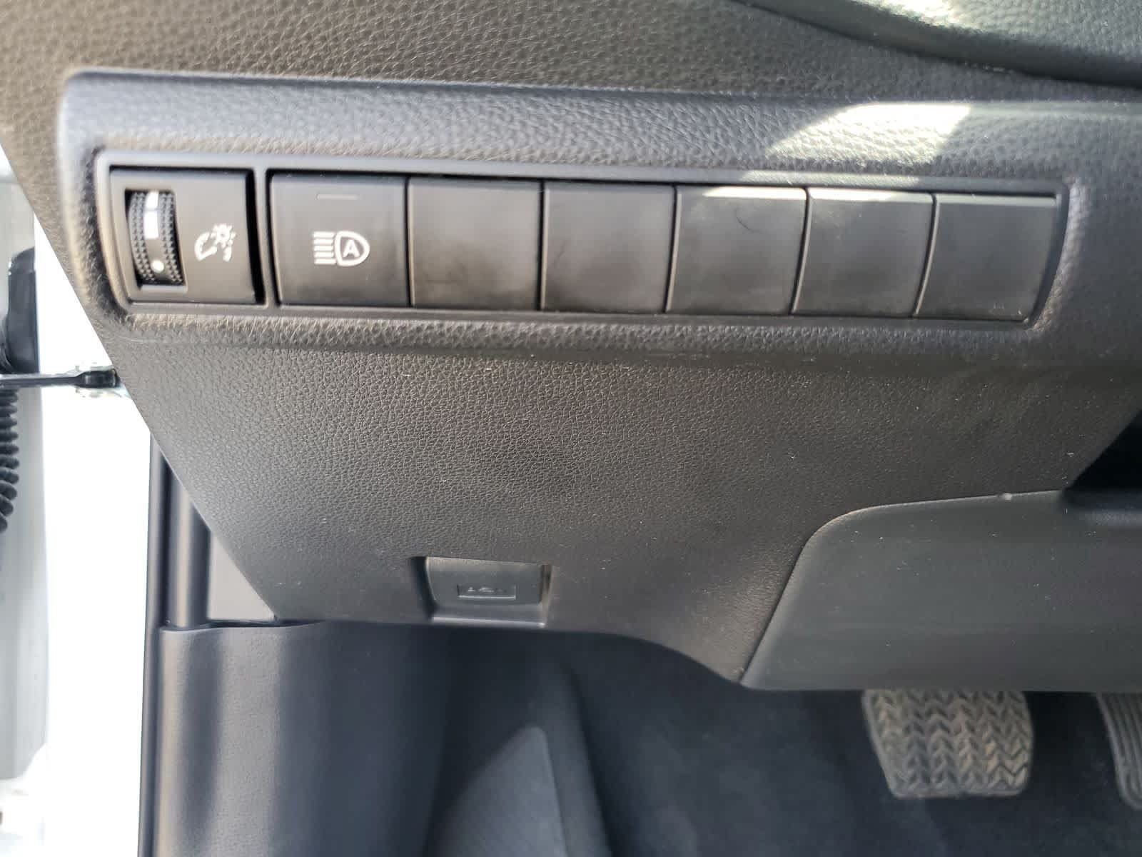 Used 2026 Toyota Corolla LE FWD image 19