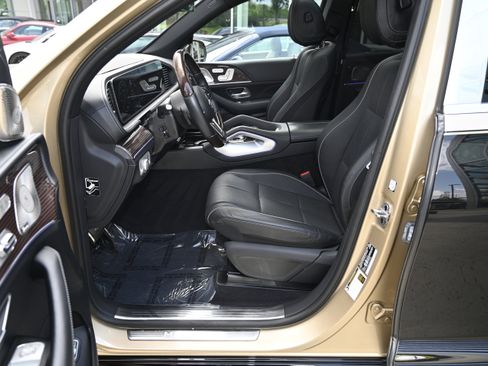 Used 2023 Mercedes-Benz Maybach GLS 600 4MATIC image 22