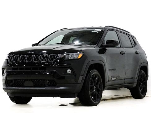 New 2026 Jeep Compass Latitude image 3