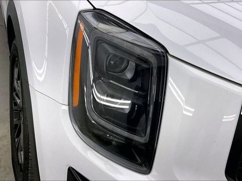 Used 2021 Kia Telluride SX w/ SX Prestige Package image 26