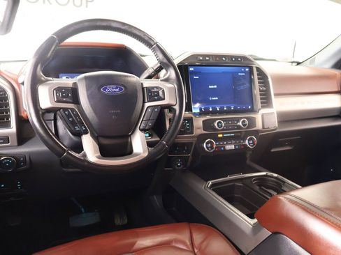 Used 2022 Ford F250 Platinum w/ Tremor Off-Road Package AWD/4WD image 2