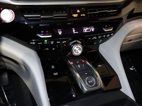 Certified 2026 Acura MDX w/ Technology Package image 22