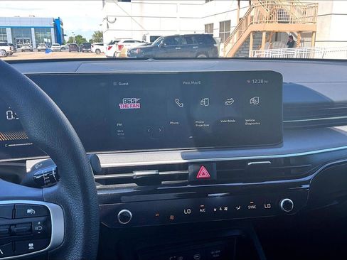 Used 2025 Kia K5 LXS FWD image 22