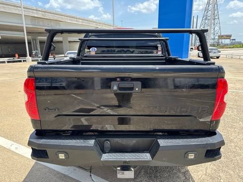 Used 2017 Toyota Tundra SR5 w/ SR5 Upgrade Package AWD/4WD image 3