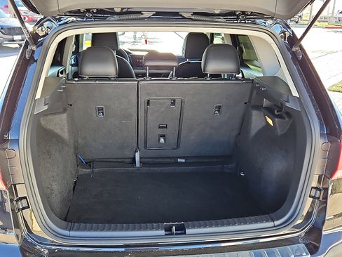 Certified 2023 Volkswagen Taos SE image 6