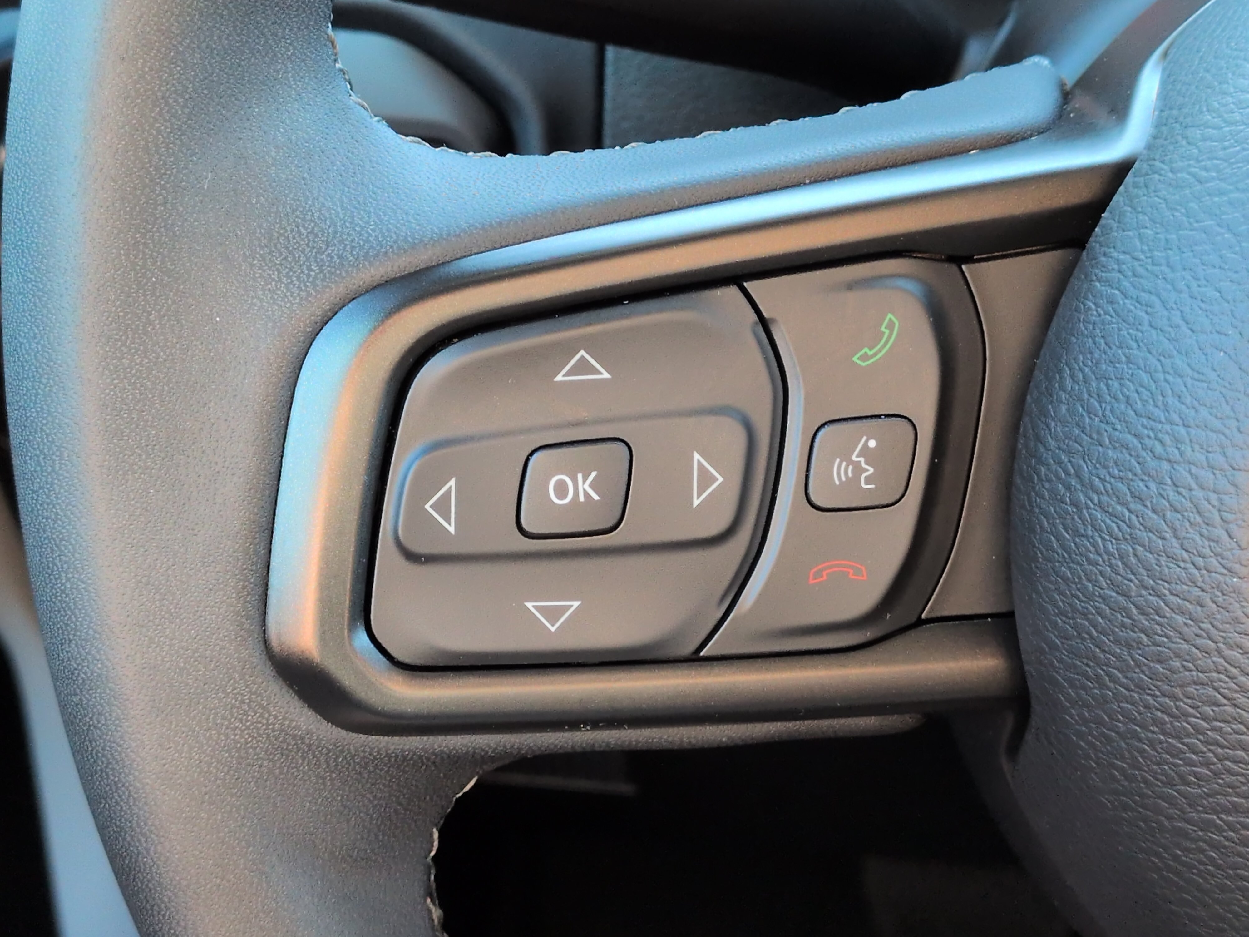 Used 2025 Jeep Gladiator Rubicon AWD/4WD image 23