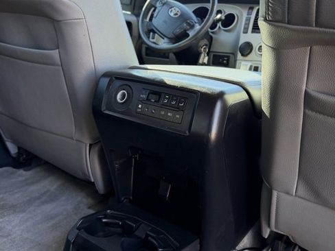 Used 2008 Toyota Sequoia Limited image 26