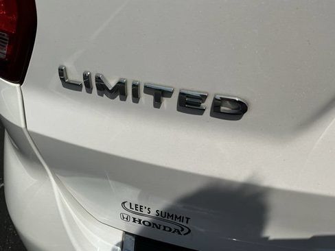 Used 2019 Ford Explorer Limited w/ Ford Safe & Smart Package AWD/4WD image 6