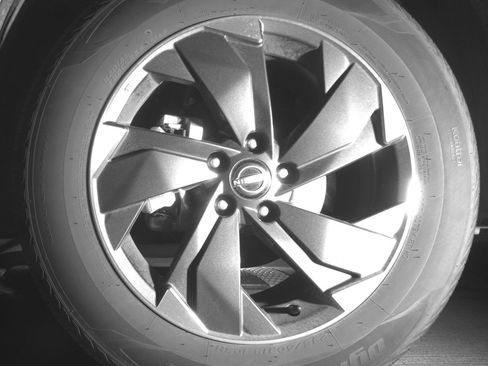 Used 2025 Nissan Rogue SV image 12