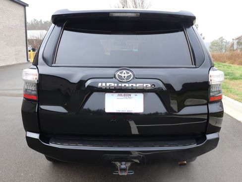 Used 2015 Toyota 4Runner SR5 Premium image 12