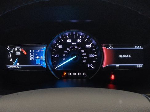 Used 2018 Ford Explorer Limited w/ Equipment Group 301A AWD/4WD image 23