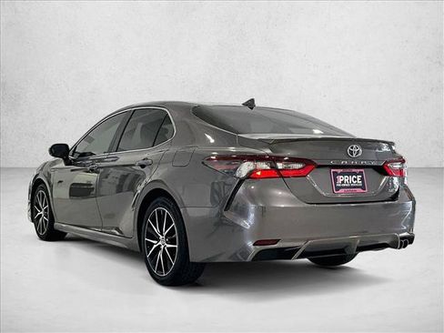 Used 2024 Toyota Camry SE w/ Convenience Package FWD image 13