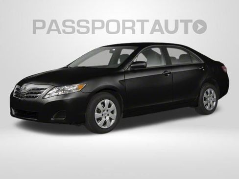 Used 2011 Toyota Camry XLE w/ XLE Extra-Value Pkg #2 FWD image 1