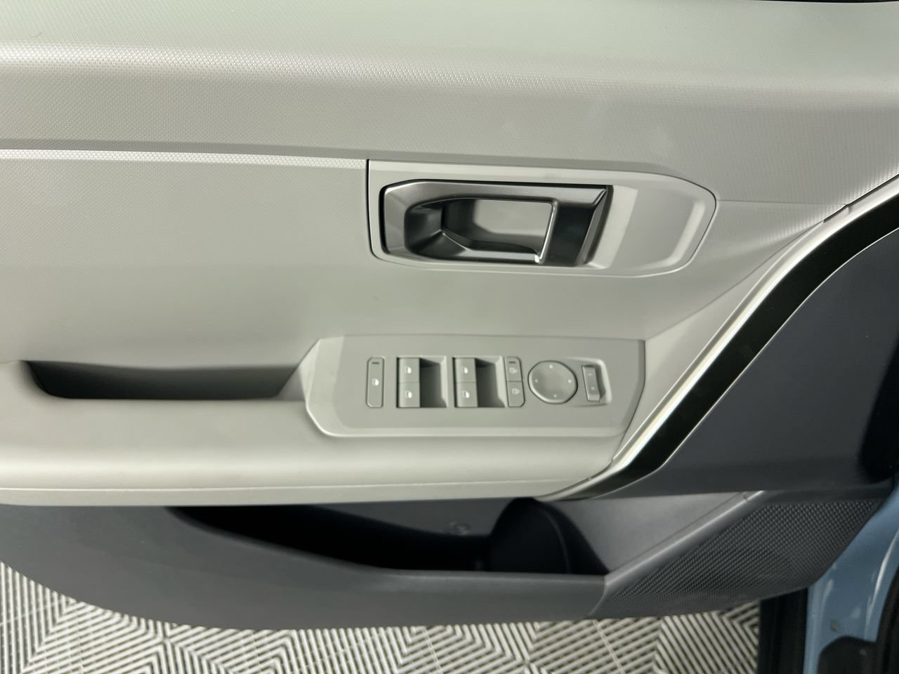 New 2027 Kia Seltos S FWD image 14