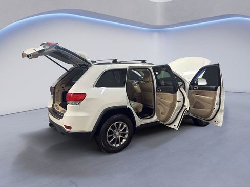 Used 2014 Jeep Grand Cherokee Limited w/ Luxury Group II AWD/4WD image 15