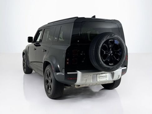Used 2024 Land Rover Defender 110 S image 3