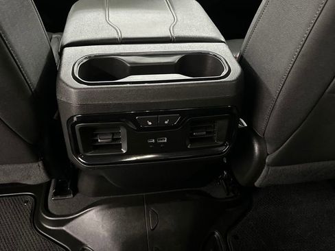 Used 2024 GMC Sierra 1500 AT4 w/ Technology Package image 30