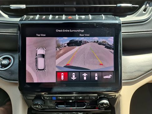 Used 2024 Jeep Grand Cherokee Limited w/ Luxury Tech Group II AWD/4WD image 45