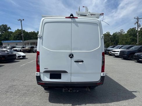 Used 2023 Mercedes-Benz Sprinter 2500 image 2