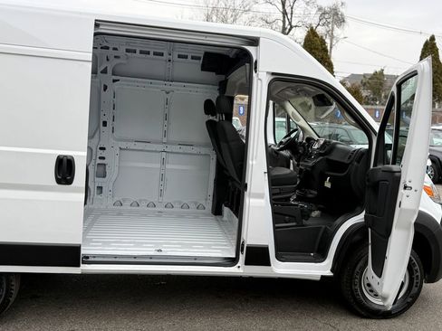 New 2026 RAM ProMaster 1500 w/ Cold Weather Group image 19
