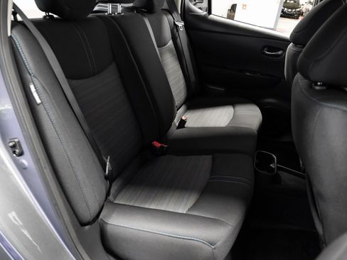 Used 2023 Nissan Leaf S image 35