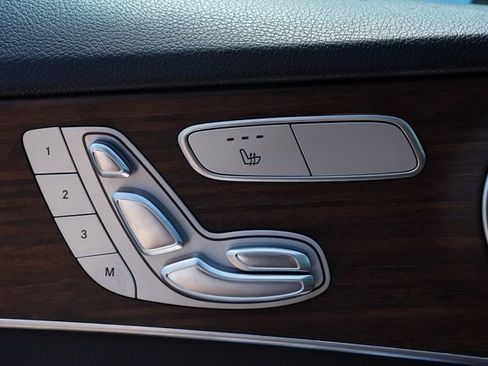 Used 2019 Mercedes-Benz C 300 Sedan image 38