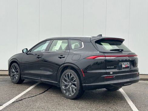 Used 2025 Toyota Crown Signia w/ Advanced Technology Package image 3