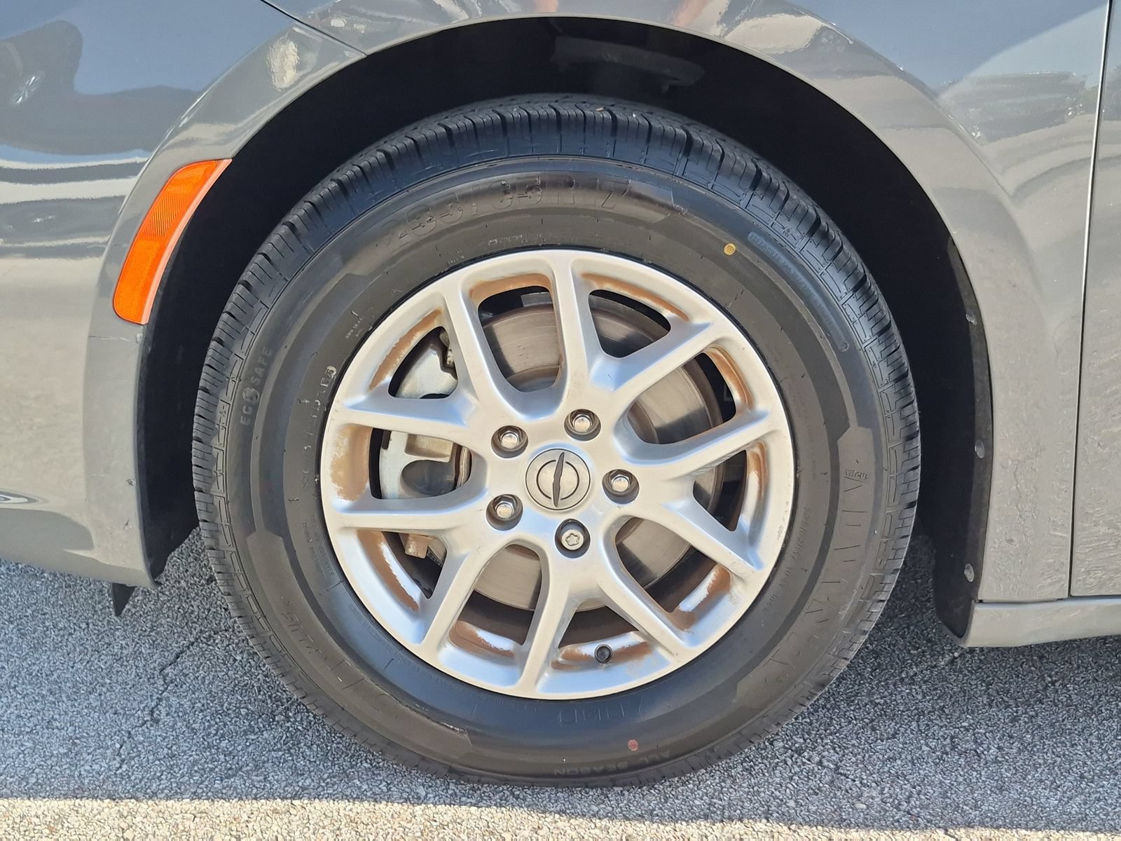Used 2022 Chrysler Pacifica Touring-L FWD image 25