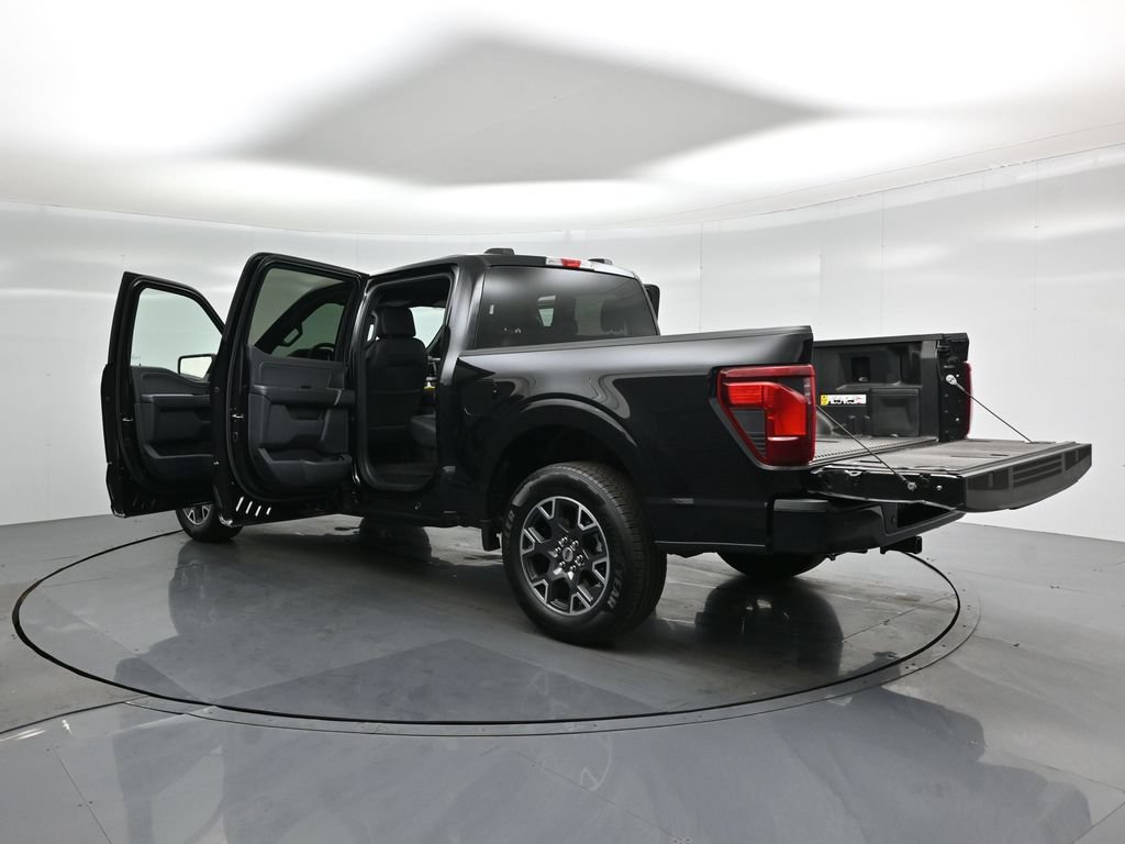New 2024 Ford F150 XLT w/ XLT Black Appearance Package RWD image 31
