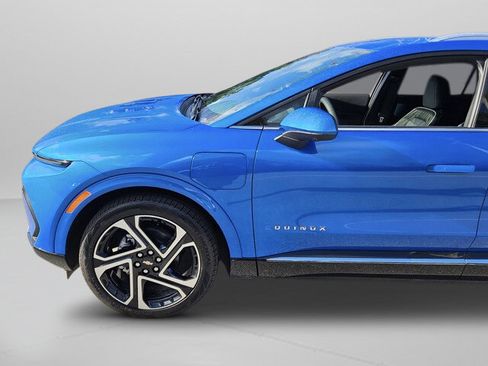 New 2025 Chevrolet Equinox EV LT w/ Convenience Package II image 18