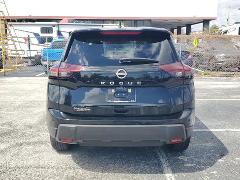 Certified 2024 Nissan Rogue S image 5