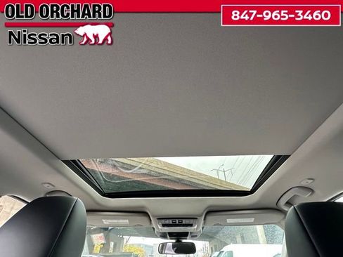 Used 2023 Nissan Rogue SV w/ SV Premium B Package image 14