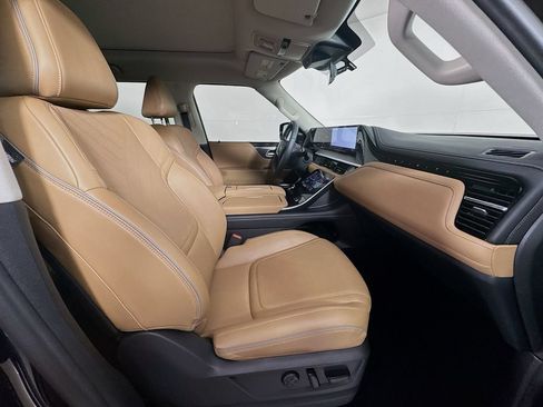 Certified 2026 INFINITI QX80 Luxe w/ Cargo Package RWD image 38
