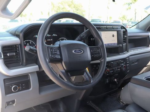 Used 2023 Ford F550 2WD Crew Cab Super Duty image 18