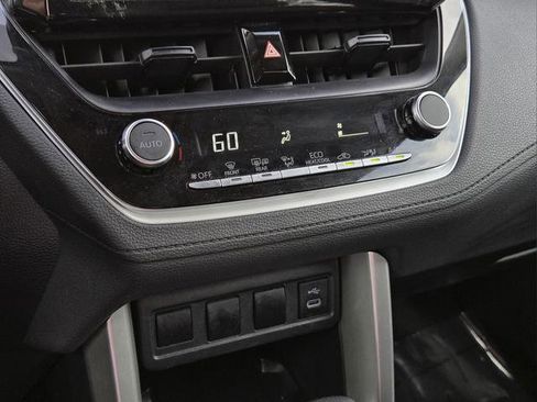 Used 2024 Toyota Corolla Cross LE FWD image 23