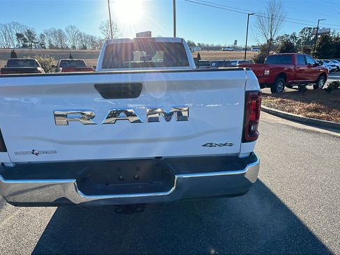 Used 2025 RAM 2500 Lone Star w/ Bed Convenience Group image 9