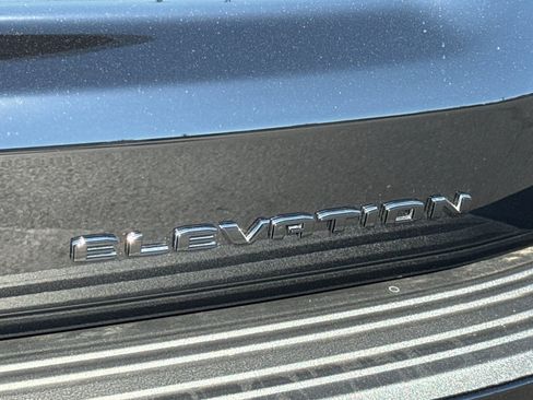 New 2026 GMC Yukon Elevation image 12