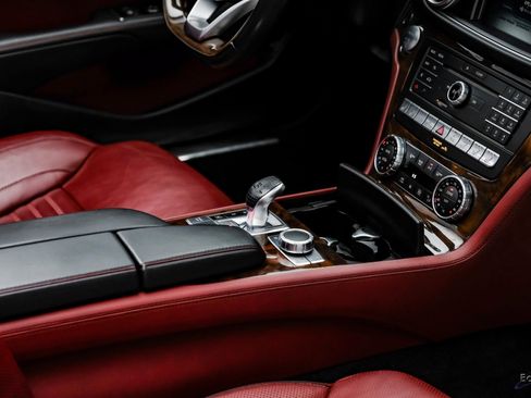Used 2017 Mercedes-Benz SL 550 image 56