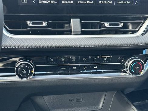 New 2026 Chevrolet Equinox LT image 27