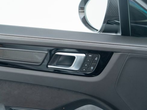 Certified 2023 Porsche Cayenne Turbo GT AWD/4WD image 21