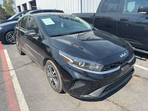 Used 2022 Kia Forte LXS w/ LXS Technology Package image 1