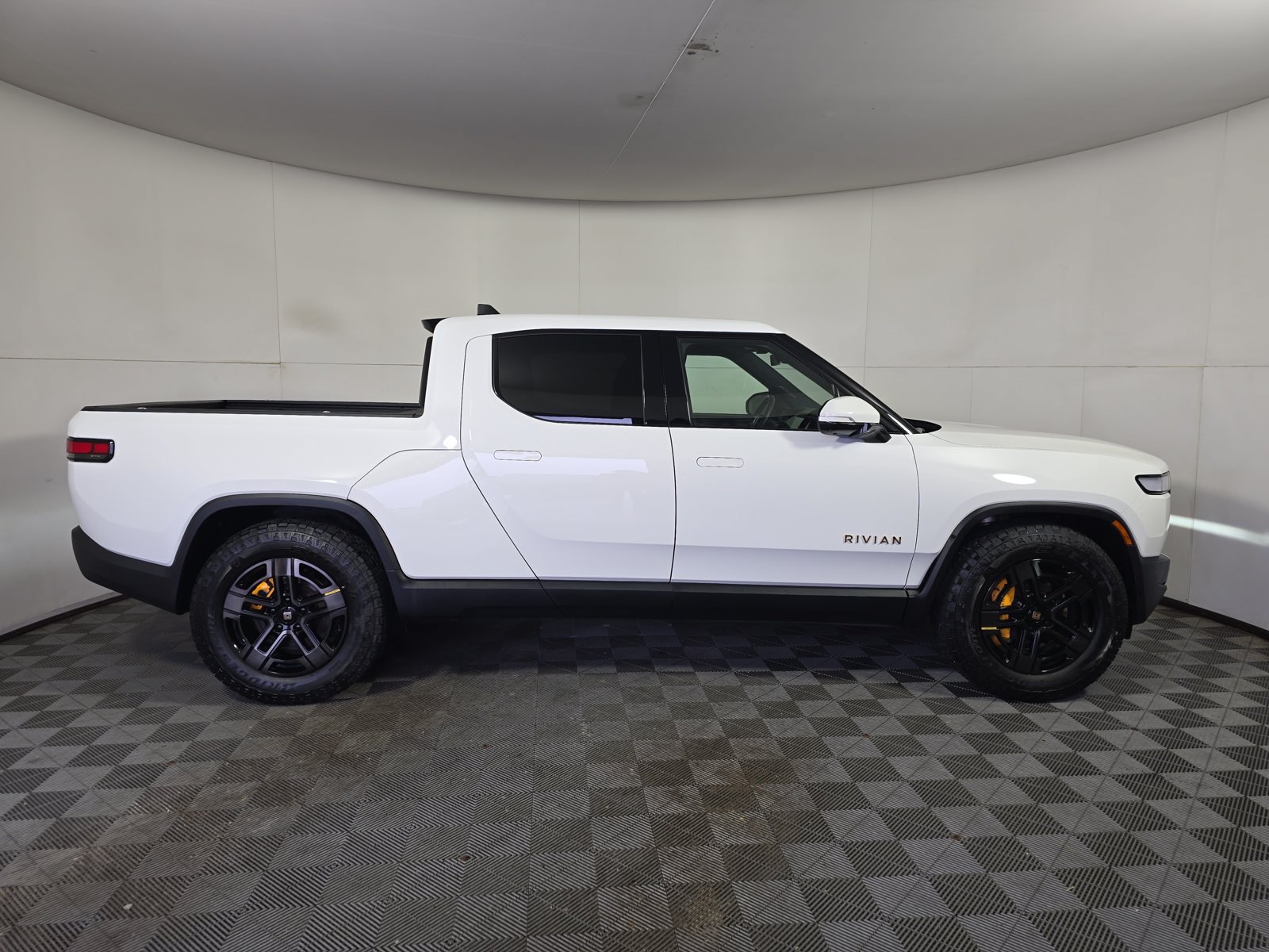 Used 2023 Rivian R1T Adventure Quad AWD/4WD image 6