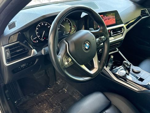 Used 2019 BMW 330i Sedan w/ Convenience Package RWD image 9