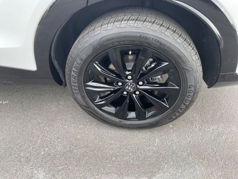 Used 2025 Buick Envista Sport Touring image 29