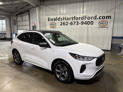 Used 2023 Ford Escape ST-Line w/ Tech Pack #1 image 2