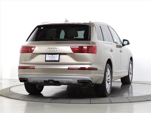 Used 2019 Audi Q7 3.0T Premium Plus w/ Premium Plus Package image 11